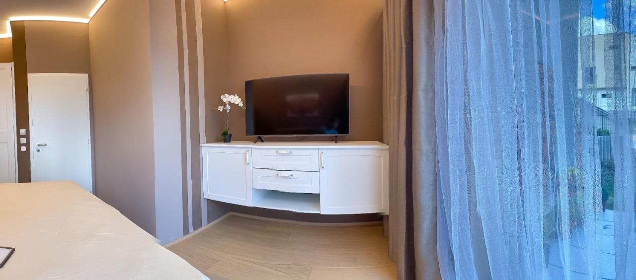 Apartment Dagmar Buresove Prag Exterior foto